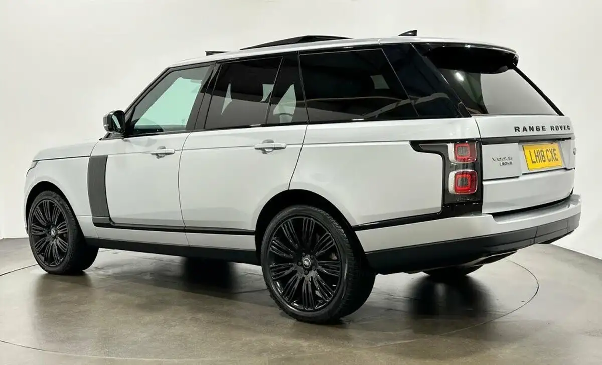 2018-land-rover-range-rover-44-sdv8-vogue-4wd-big-3