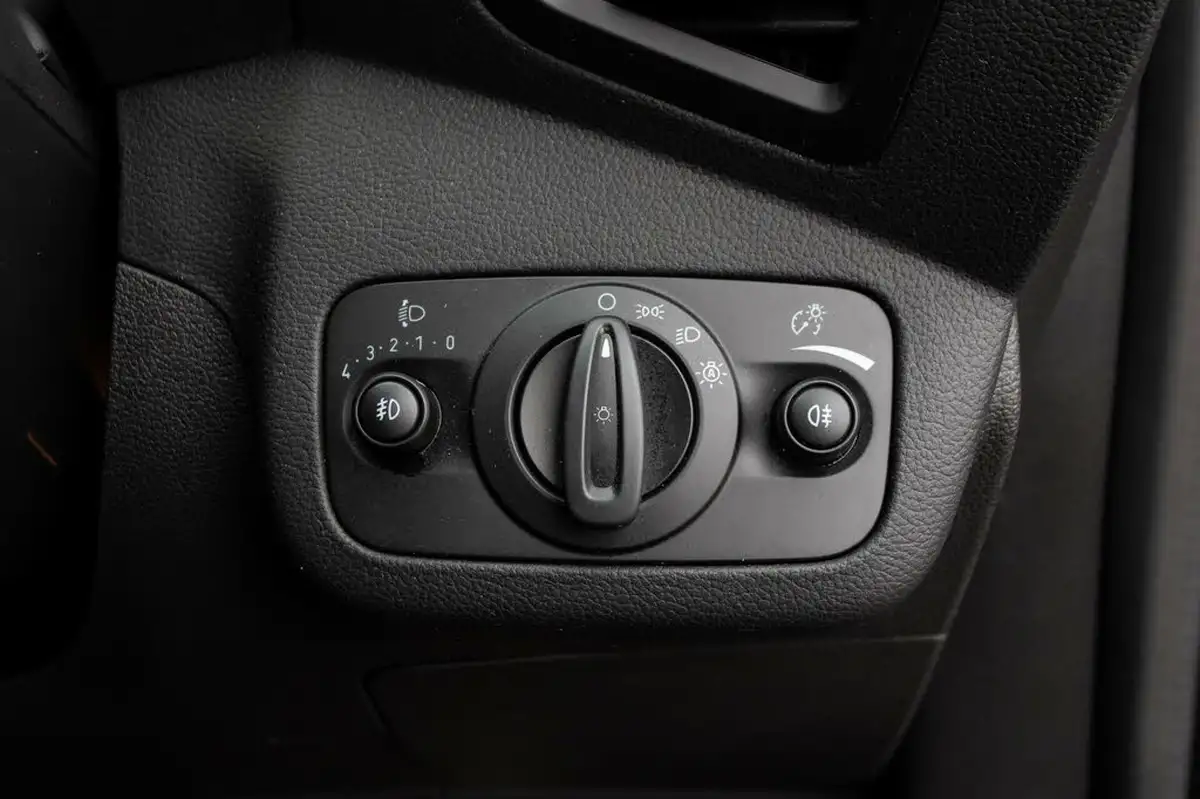 2019-ford-kuga-20tdci-st-line-150ps-ss-big-15