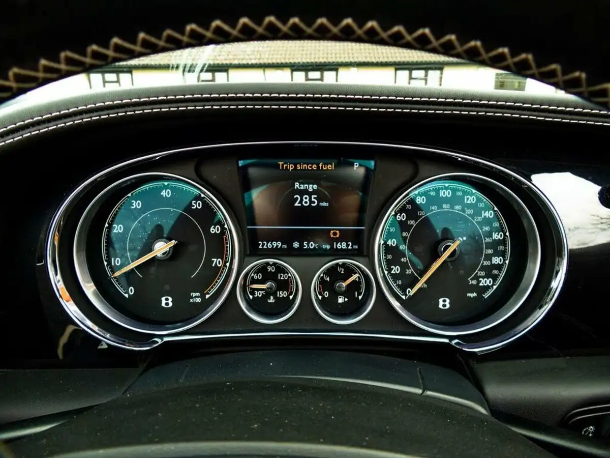 2017-bentley-continental-40-gt-v8-s-convertible-big-39