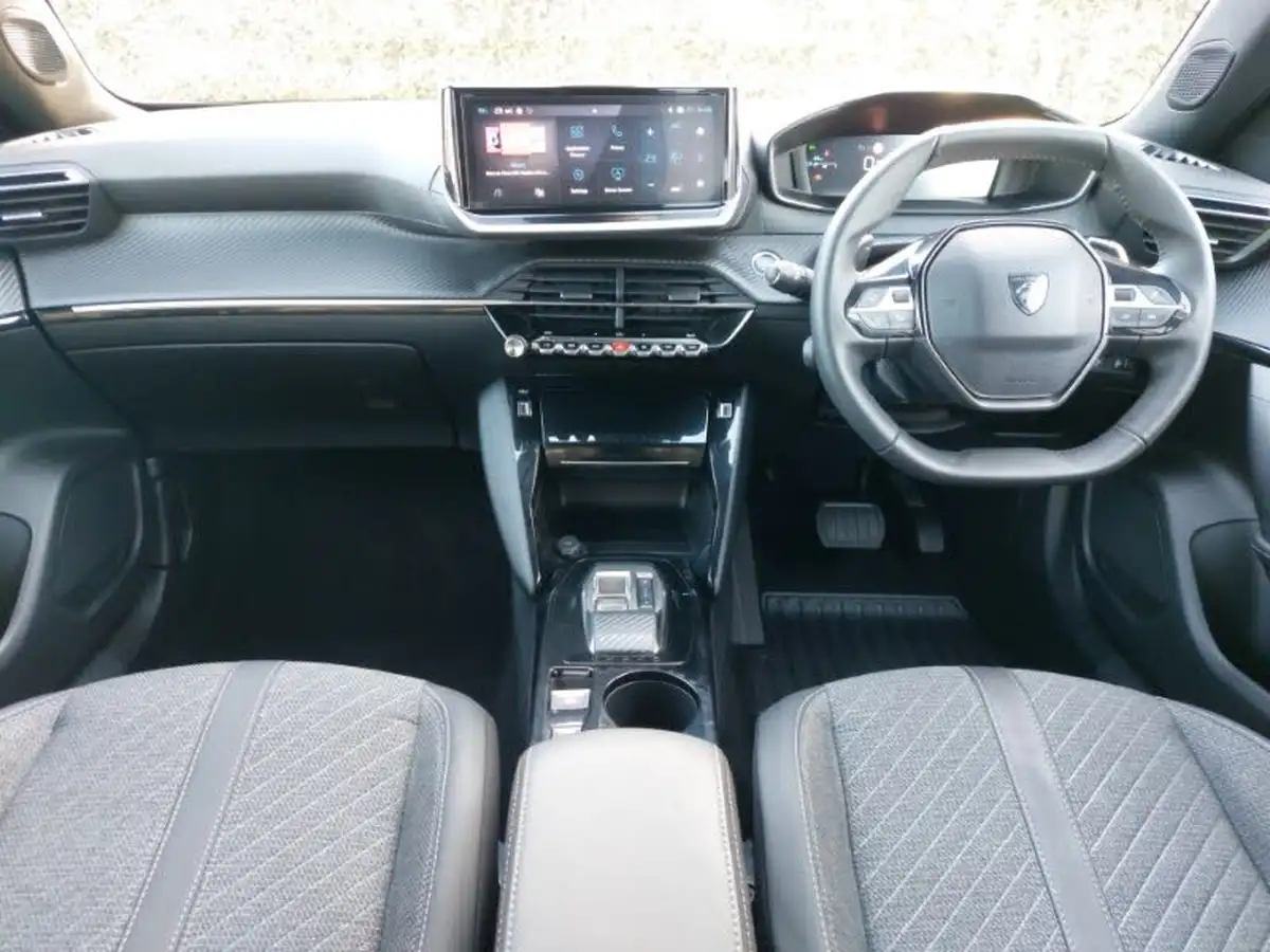 2024-peugeot-2008-suv-12-puretech-allure-130ps-eat8-big-2