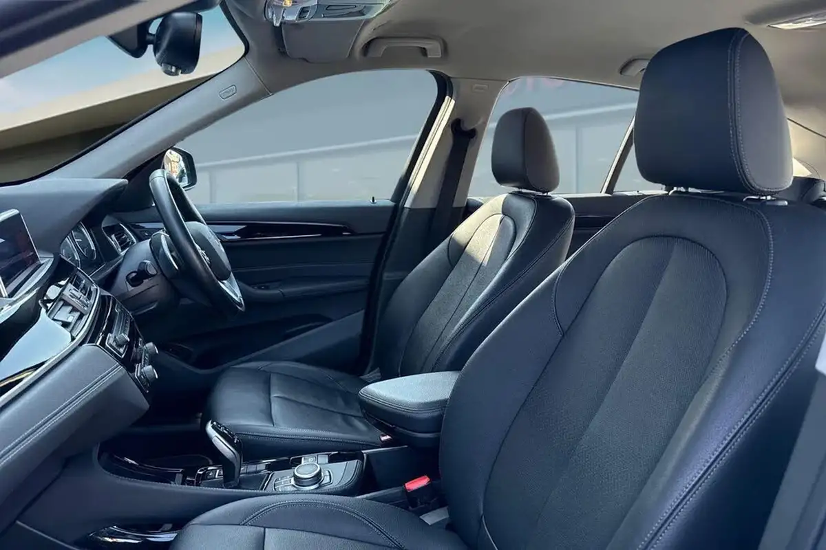 2021-bmw-x1-20-sdrive20i-xline-big-15