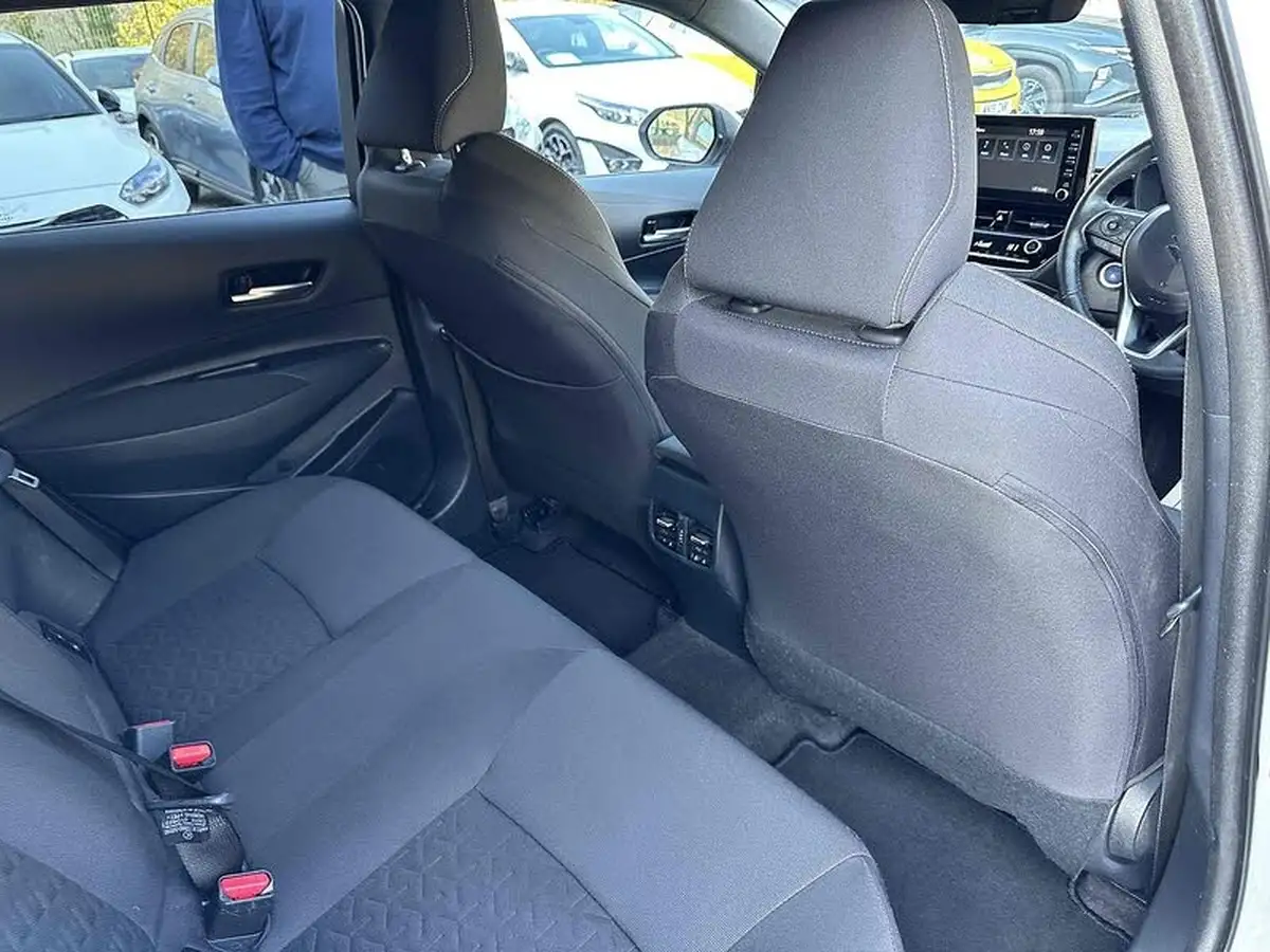 2022-suzuki-swace-18-sz-t-big-28