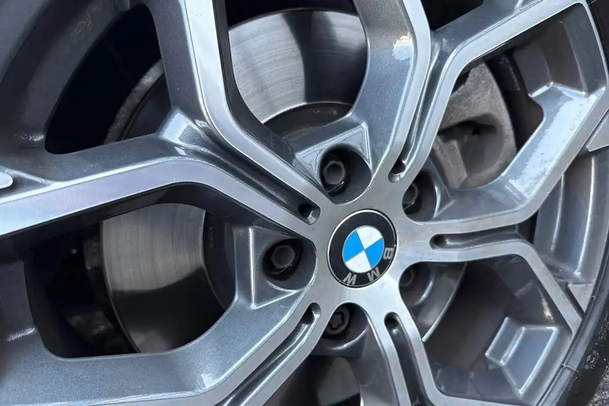 2021-bmw-x1-20-sdrive20i-xline-big-39