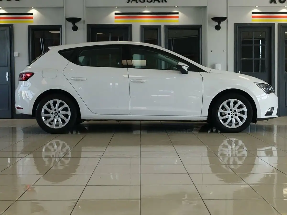 2016-seat-leon-14-se-tech-pack-hatchback-5d-1395cc-big-1