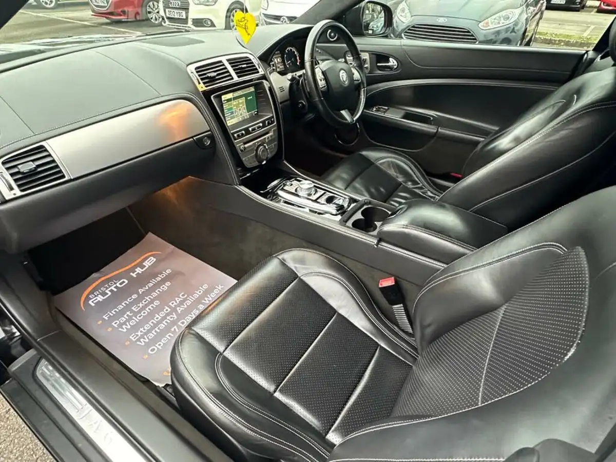 2010-jaguar-xk-50-portfolio-coupe-big-40