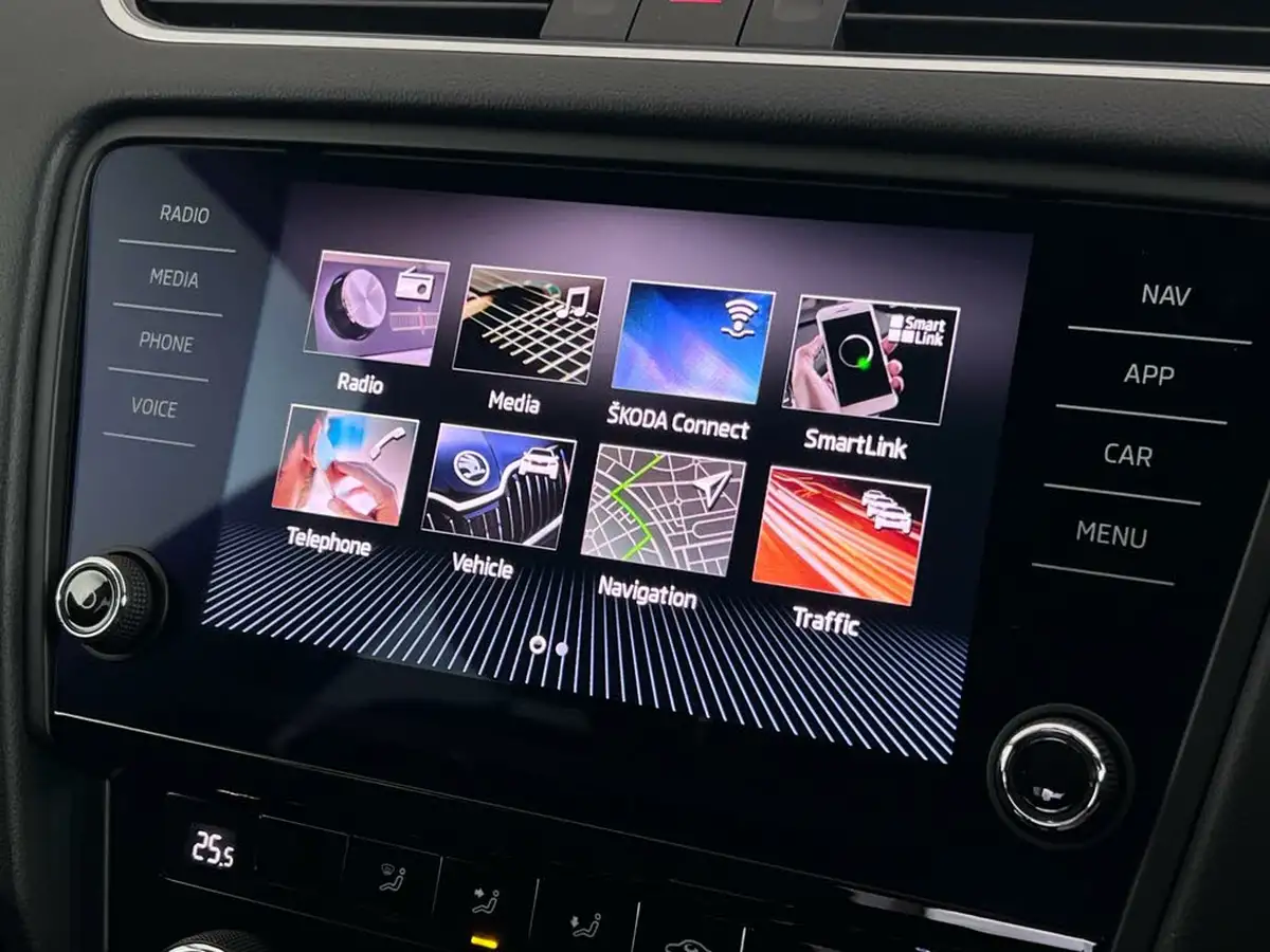2019-skoda-octavia-15-tsi-se-drive-hatchback-dsg-big-26