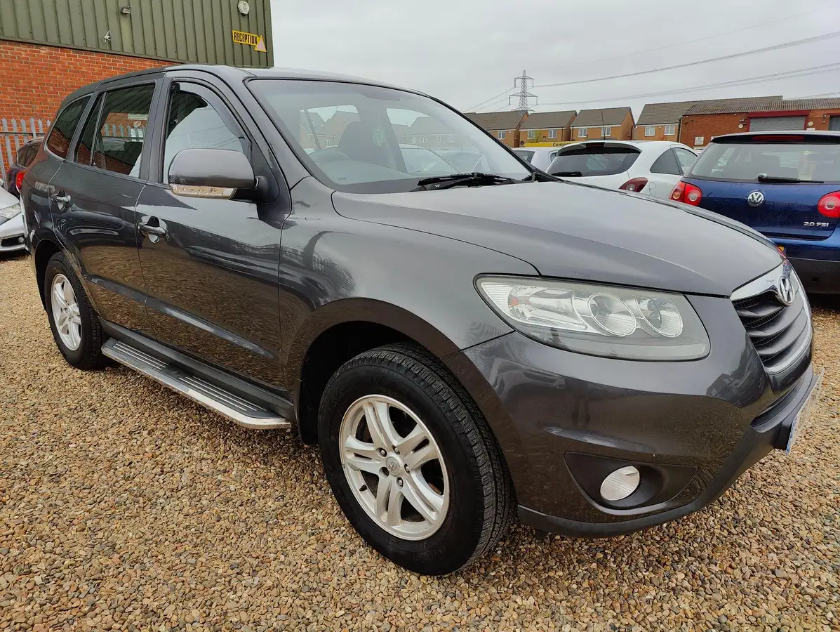 2010-hyundai-santa-fe-22td-style-7st-auto-big-0