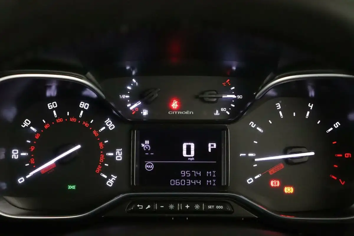 2021-citroen-c3-aircross-12-puretech-shine-plus-130ps-eat6-big-20