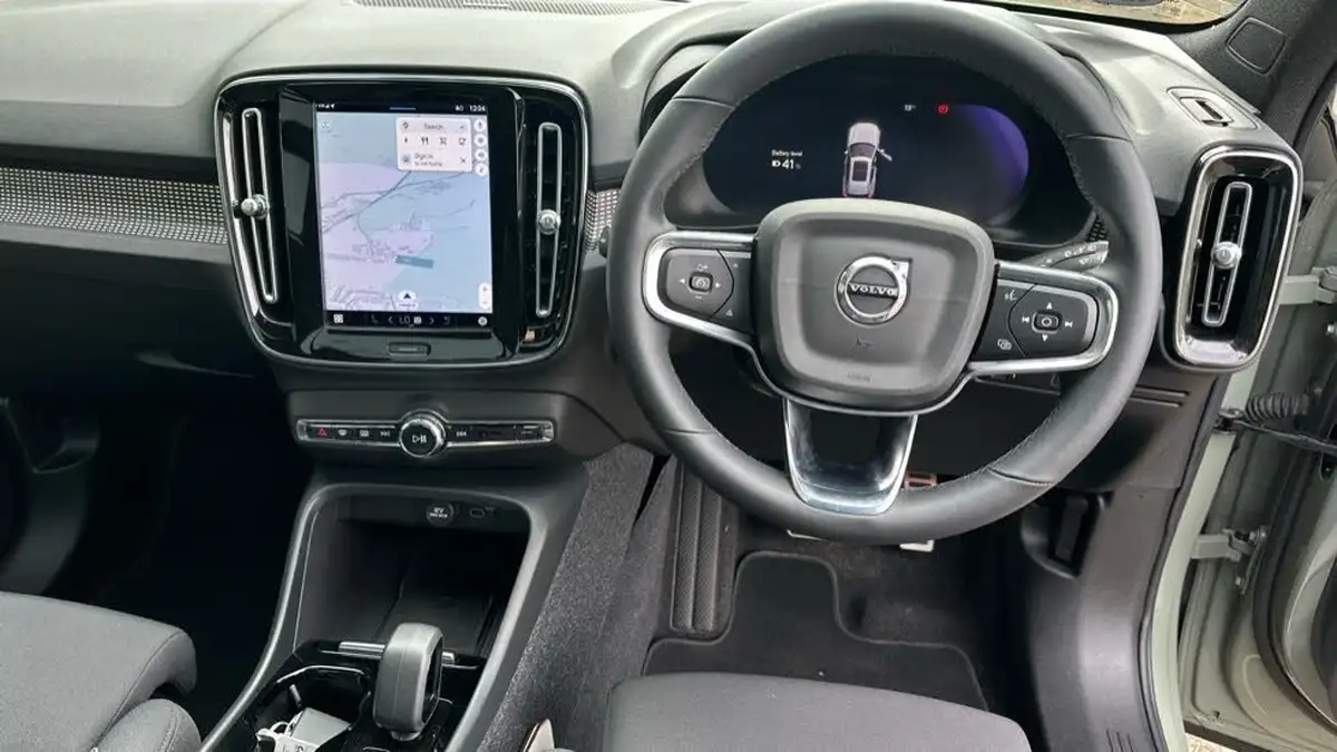 2022-volvo-xc40-e-recharge-pro-big-43