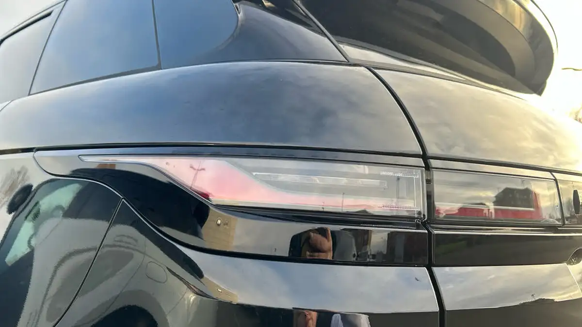 2024-land-rover-range-rover-evoque-15-p270e-dynamic-hse-big-18