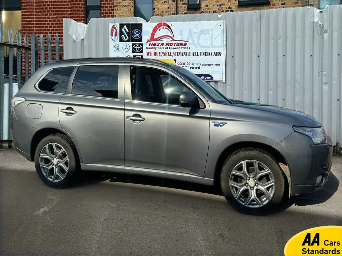 2014-mitsubishi-outlander-20-gx4hs-big-4