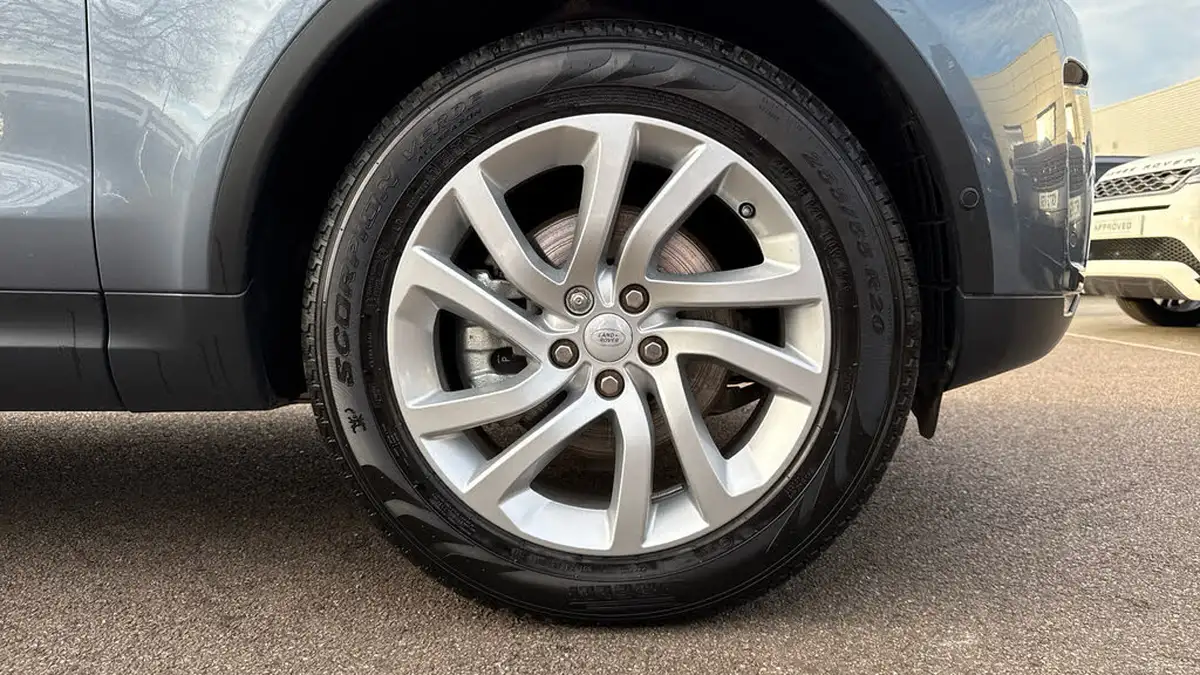 2019-land-rover-discovery-20-sd4-hse-big-7