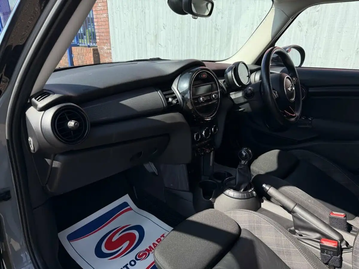 2017-mini-cooper-15-cooper-ss-hatchback-5d-big-31