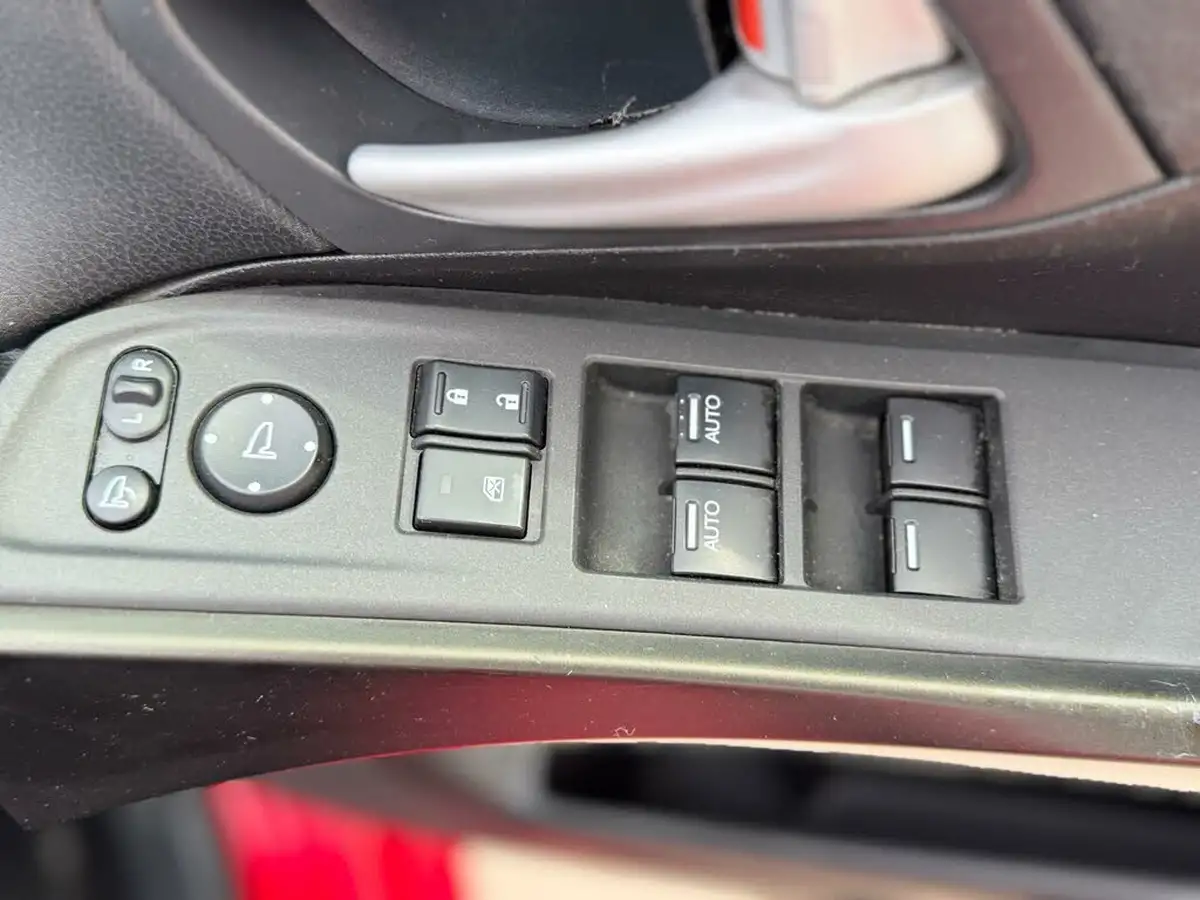 2012-honda-civic-18-ti-i-vtec-142ps-big-38