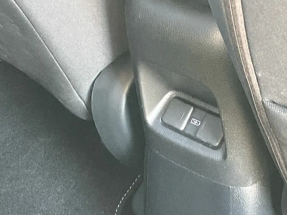 2023-honda-jazz-15-i-mmd-crosstar-advance-big-36