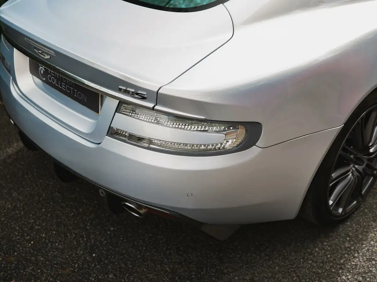 2011-aston-martin-dbs-60-touchtronic-big-47