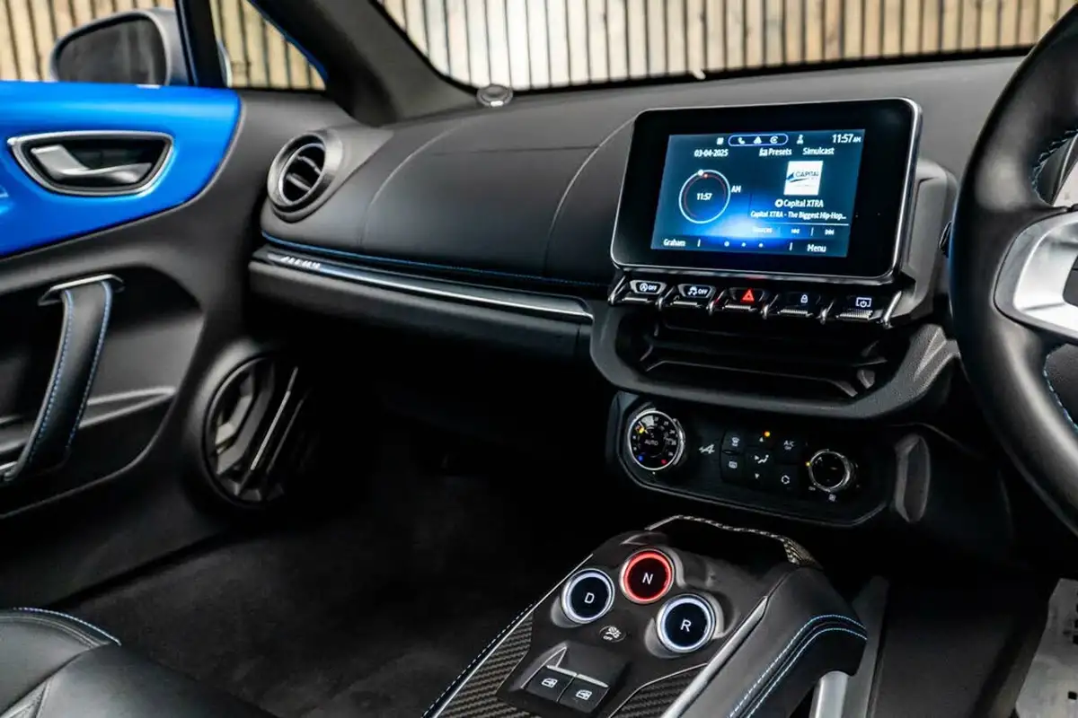 2023-alpine-a110-18-t-no-trim-big-24