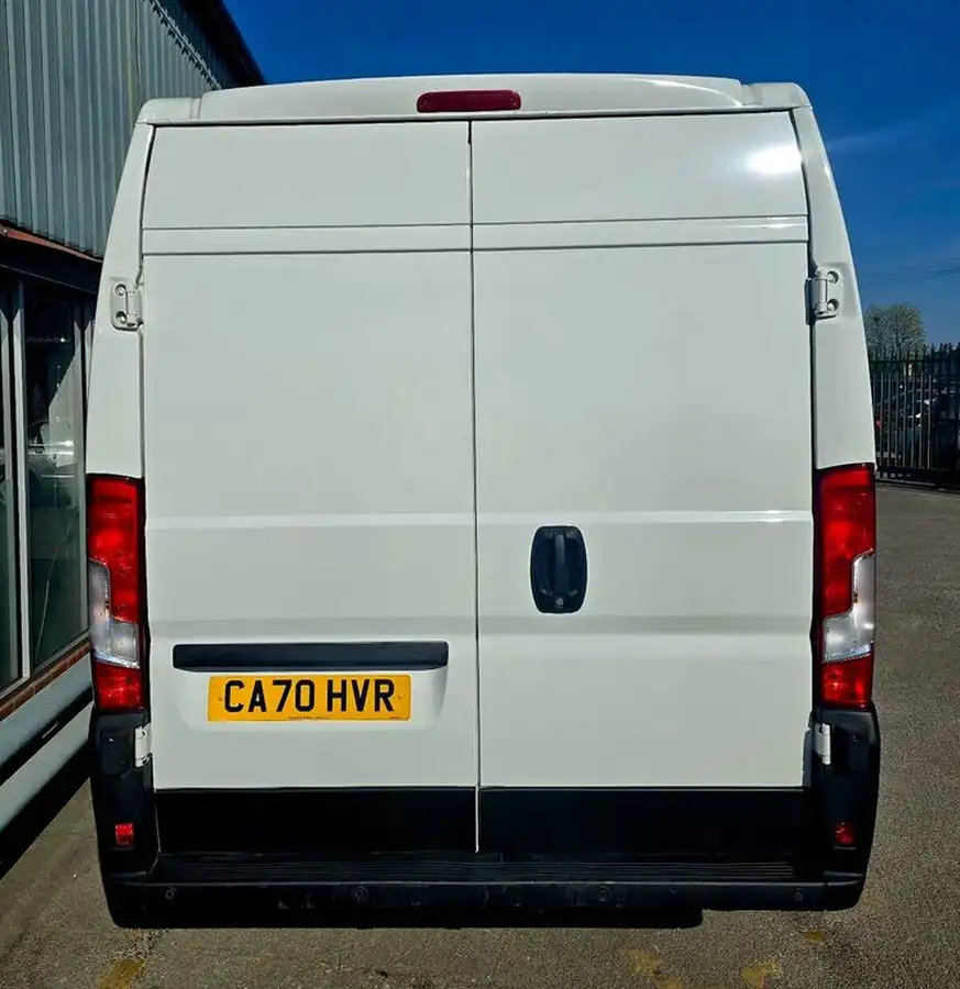 2020-citroen-relay-22bluehdi-35-l2h2-enterprise-big-5