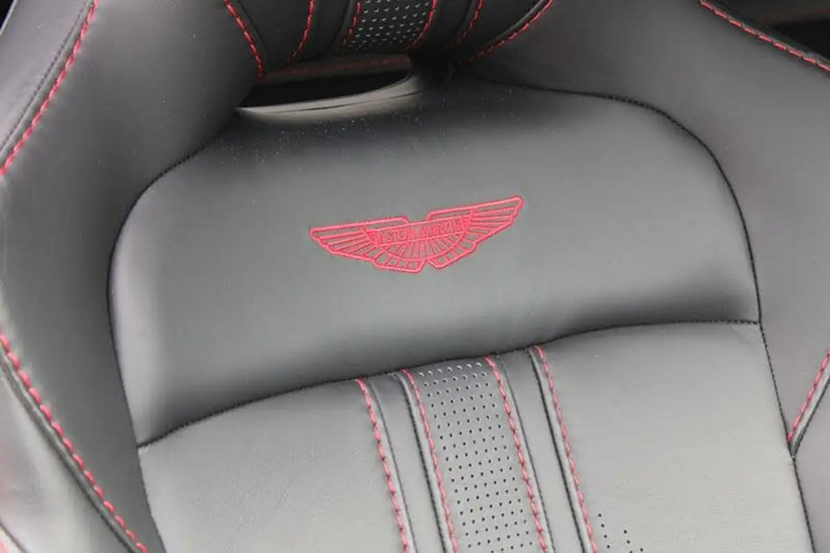 2024-aston-martin-vantage-40-v8-vantage-coupe-auto-big-4