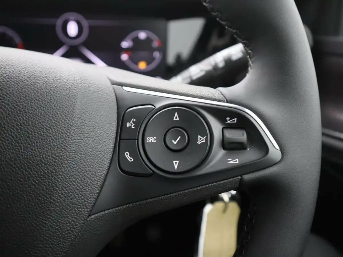 2024-vauxhall-mokka-12-gs-136ps-big-25