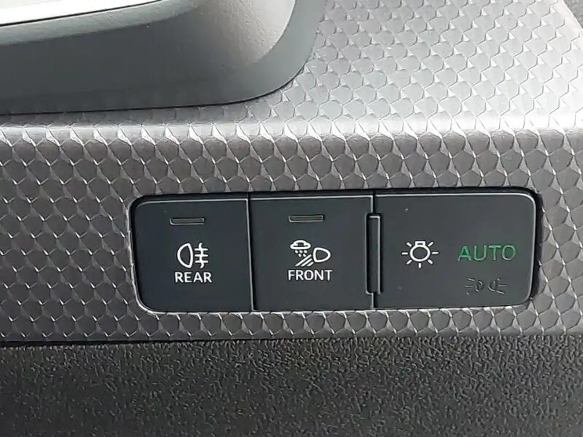 2019-audi-a1-10-30-tfsi-sport-ss-big-15