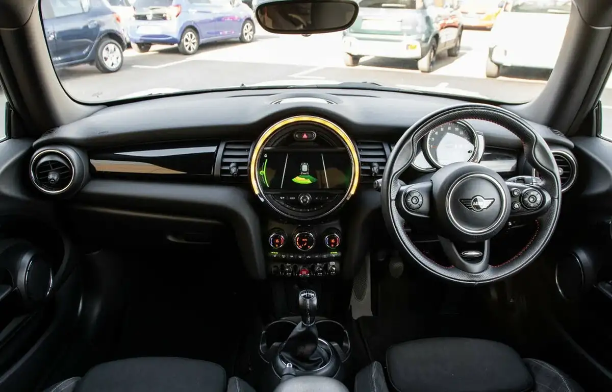 2018-mini-cooper-20-cooper-s-series-ii-ss-hatchback-3d-big-3