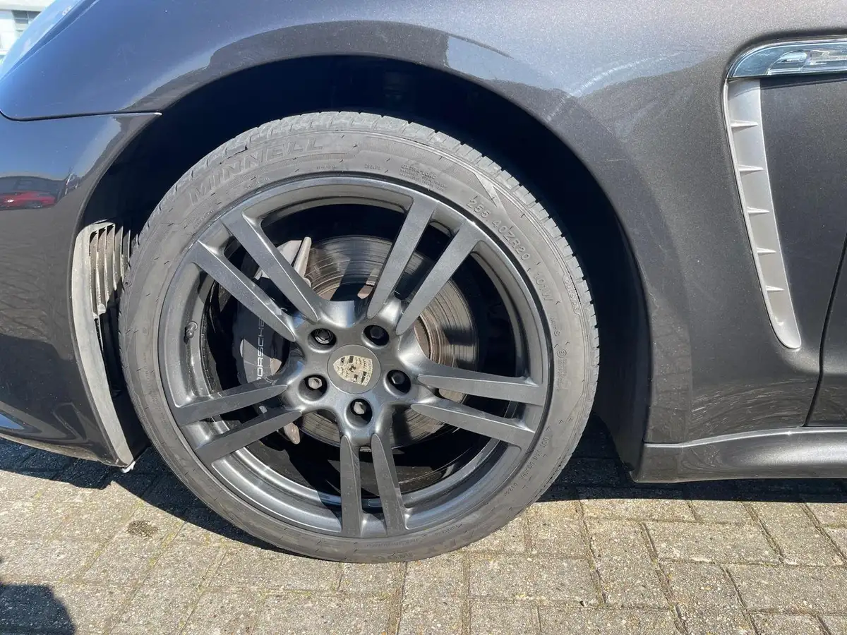 2013-porsche-panamera-30td-platinum-edition-big-8