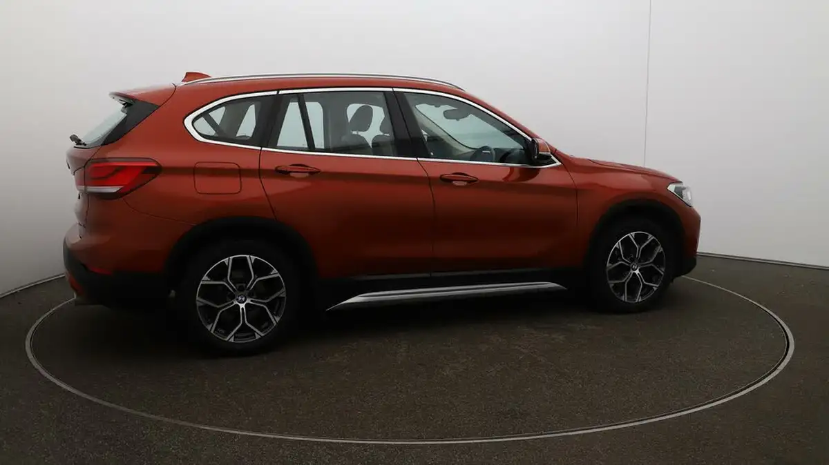 2022-bmw-x1-20-xdrive20i-xline-big-44