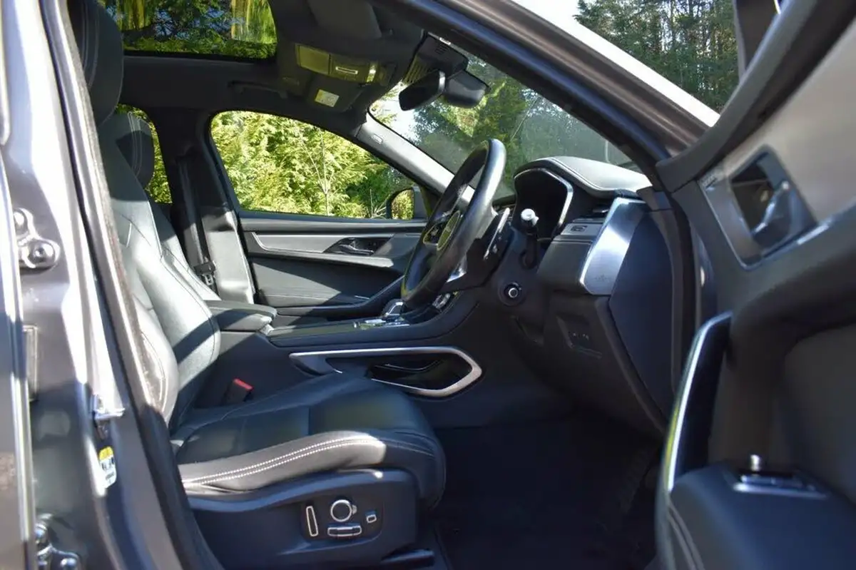 2021-jaguar-f-pace-20-p250-r-dynamic-se-big-6