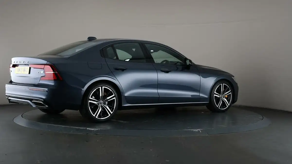 2019-volvo-s60-20-t5-r-design-plus-big-7