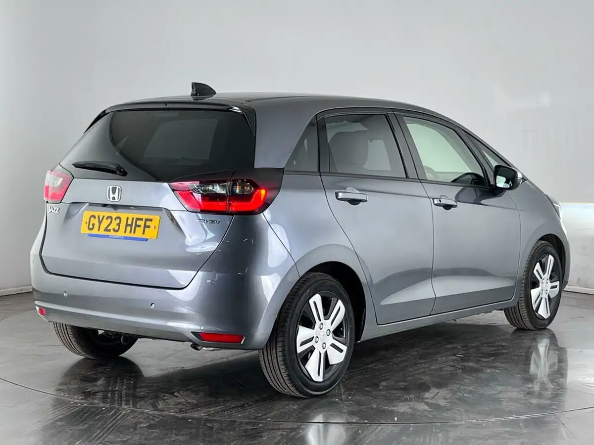 2023-honda-jazz-15-i-mmd-ex-107ps-big-3