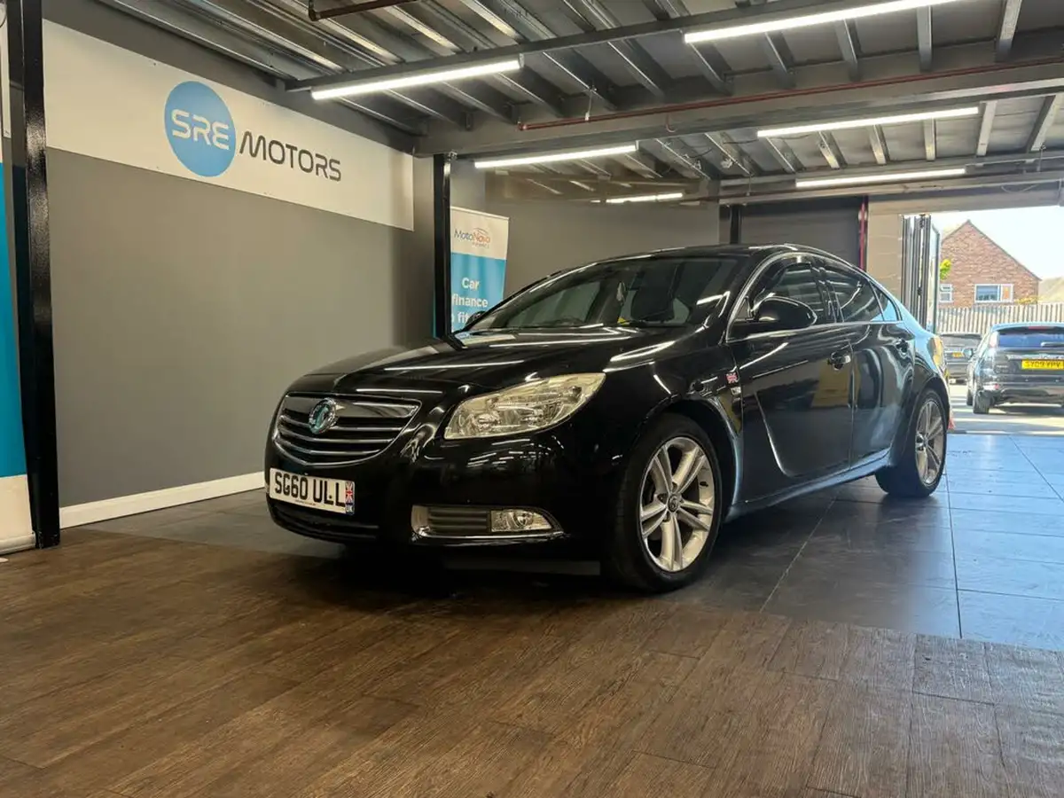 2010-vauxhall-insignia-20td-sri-20cdti-160ps-hatchback-5d-1956cc-big-2