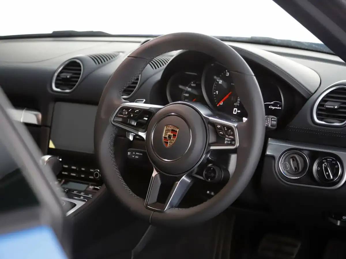 2024-porsche-cayman-718-20-cayman-pdk-big-9