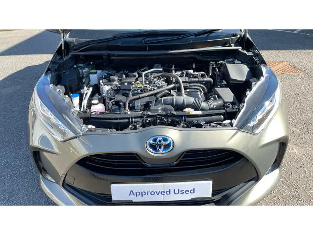 2023-toyota-yaris-15-vvt-i-design-big-7