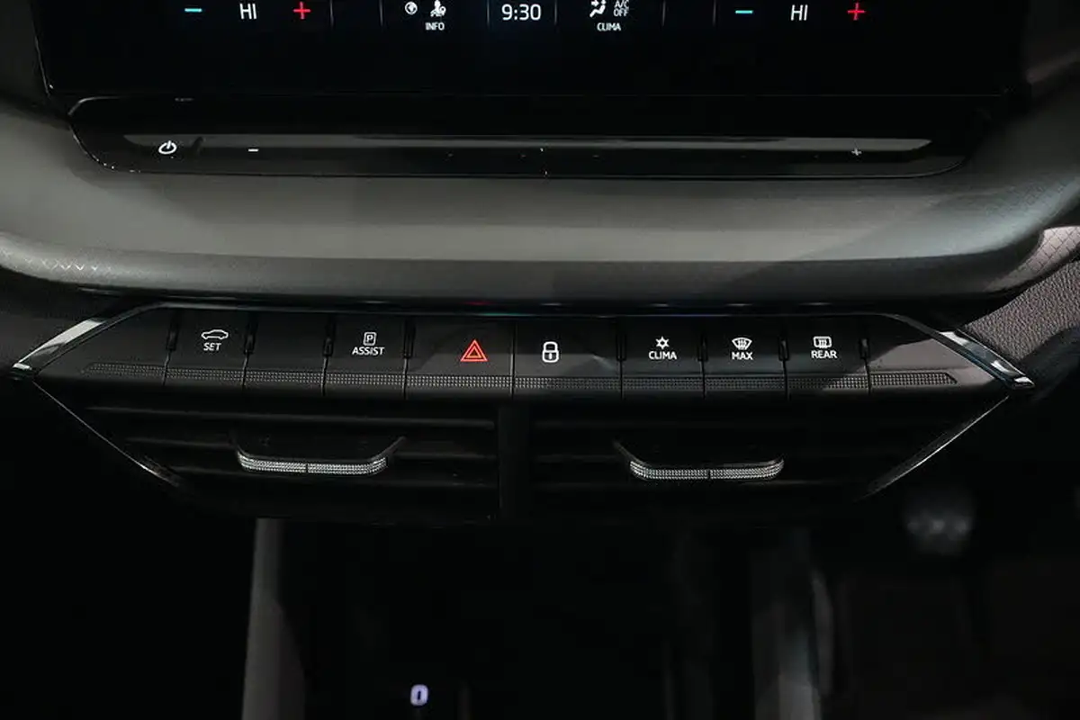 2020-skoda-octavia-15-tsi-se-technology-act-estate-big-29