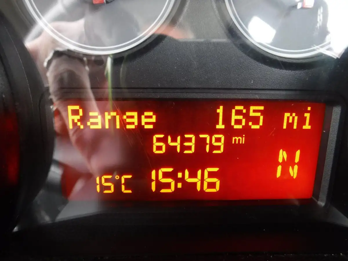 2011-fiat-punto-evo-14-dynamic-77bhp-5d-dualogic-big-11