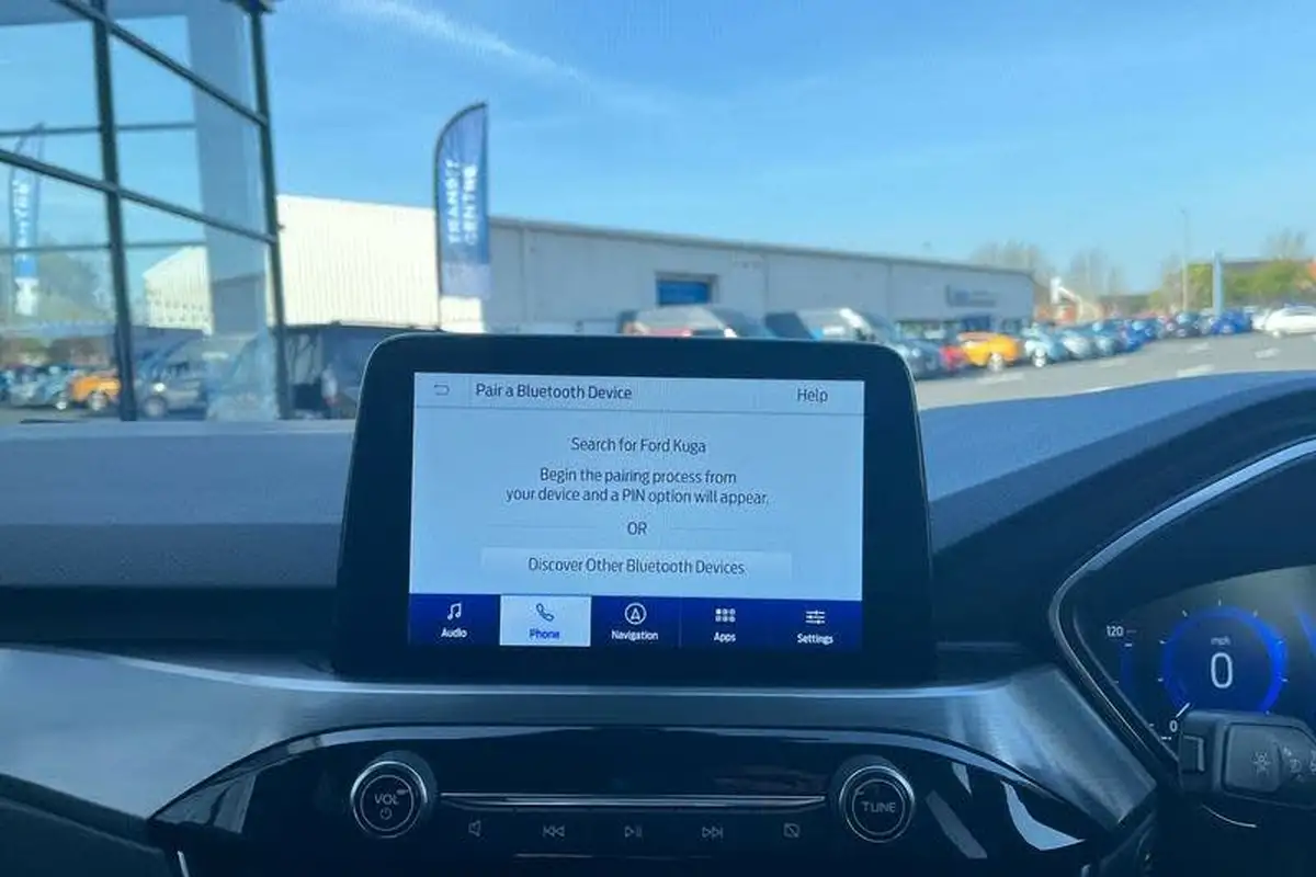 2022-ford-kuga-big-26
