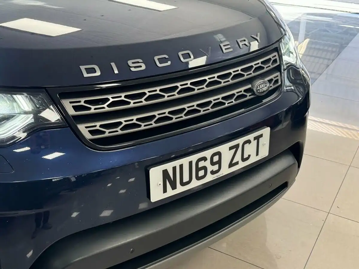 2019-land-rover-discovery-30-sd-v6-anniversary-edition-big-13
