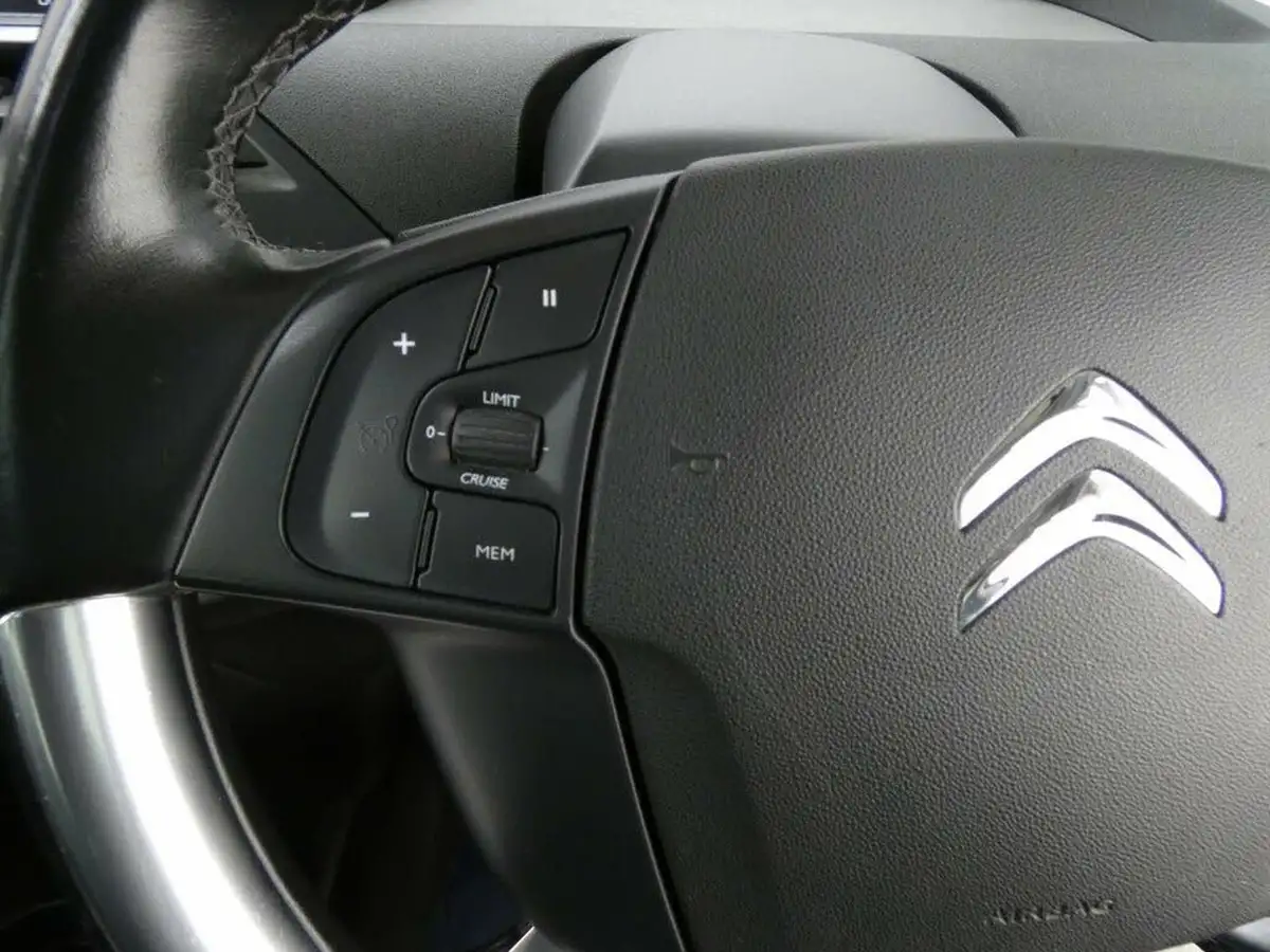 2019-citroen-grand-c4-spacetourer-15bluehdi-flair-big-15