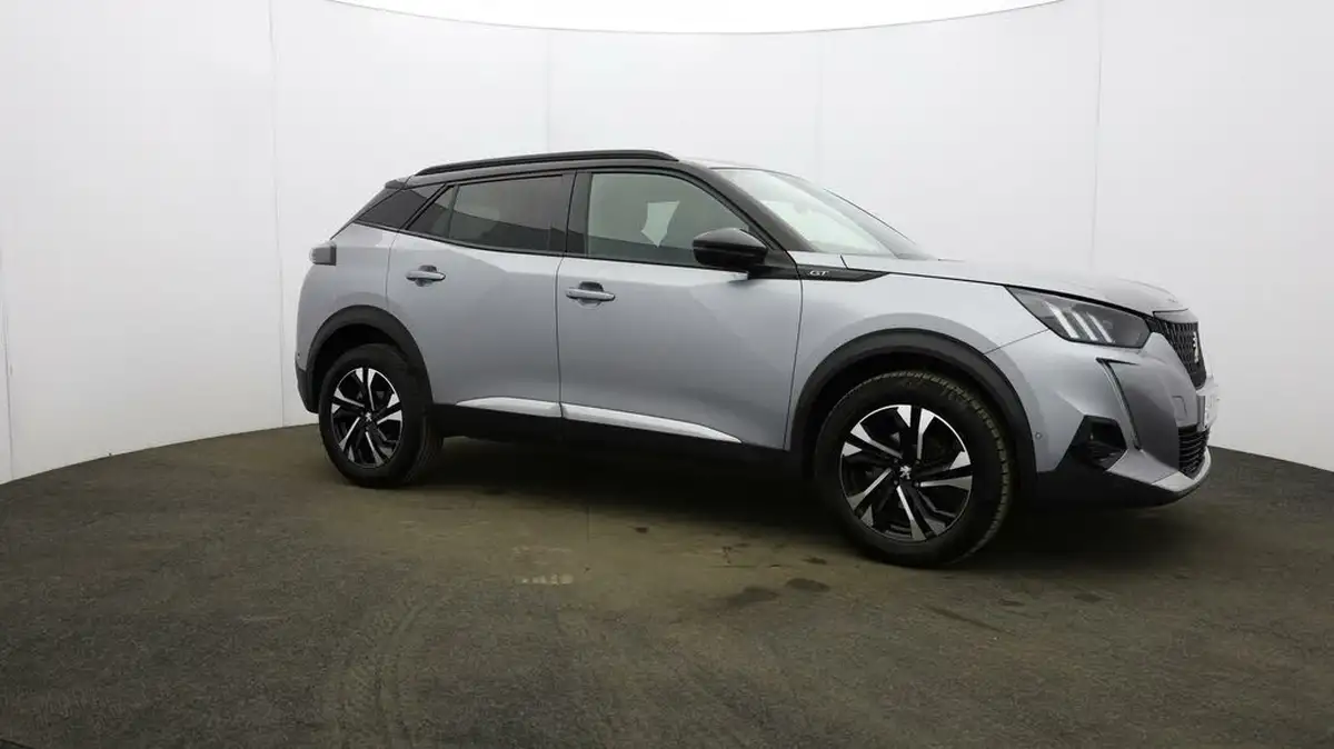 2022-peugeot-2008-suv-12-puretech-gt-big-41