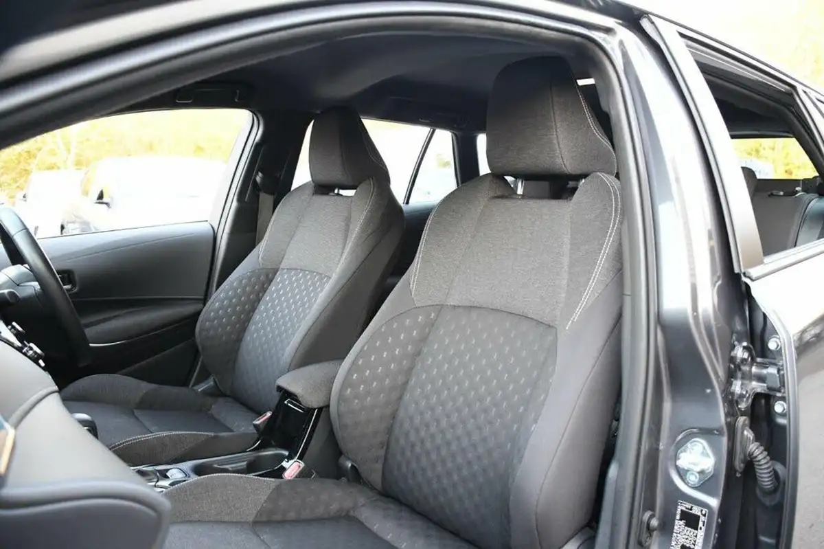 2023-toyota-corolla-18-vvt-i-icon-138bhp-touring-sports-5d-big-50
