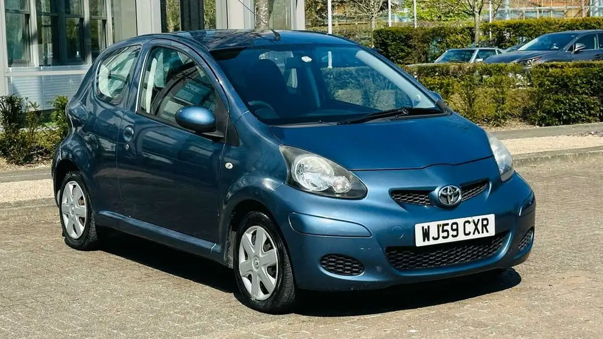 2009-toyota-aygo-10-aygo-3d-big-0