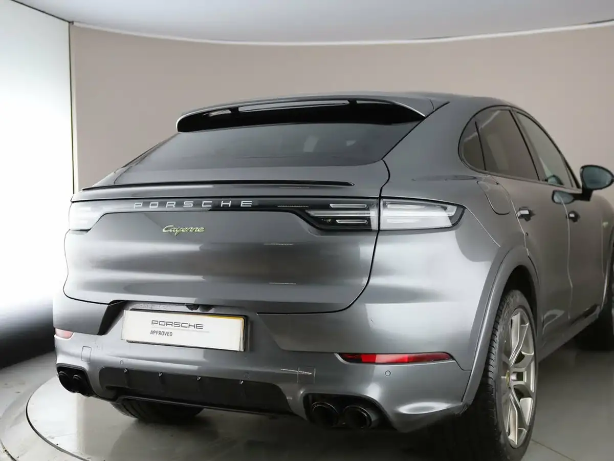 2022-porsche-cayenne-30-v6-e-hybrid-coupe-big-12