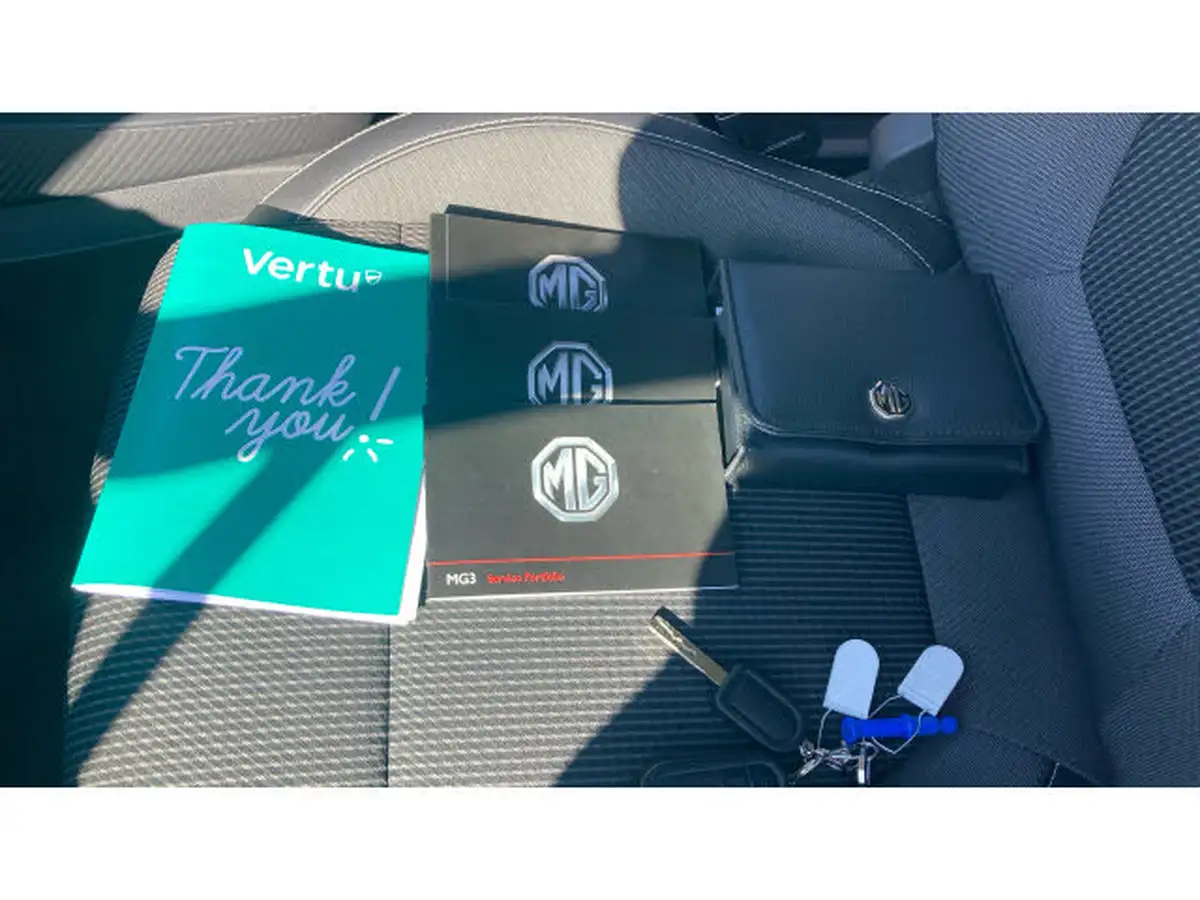 2022-mg-mg3-15-vti-tech-exclusive-nav-big-18