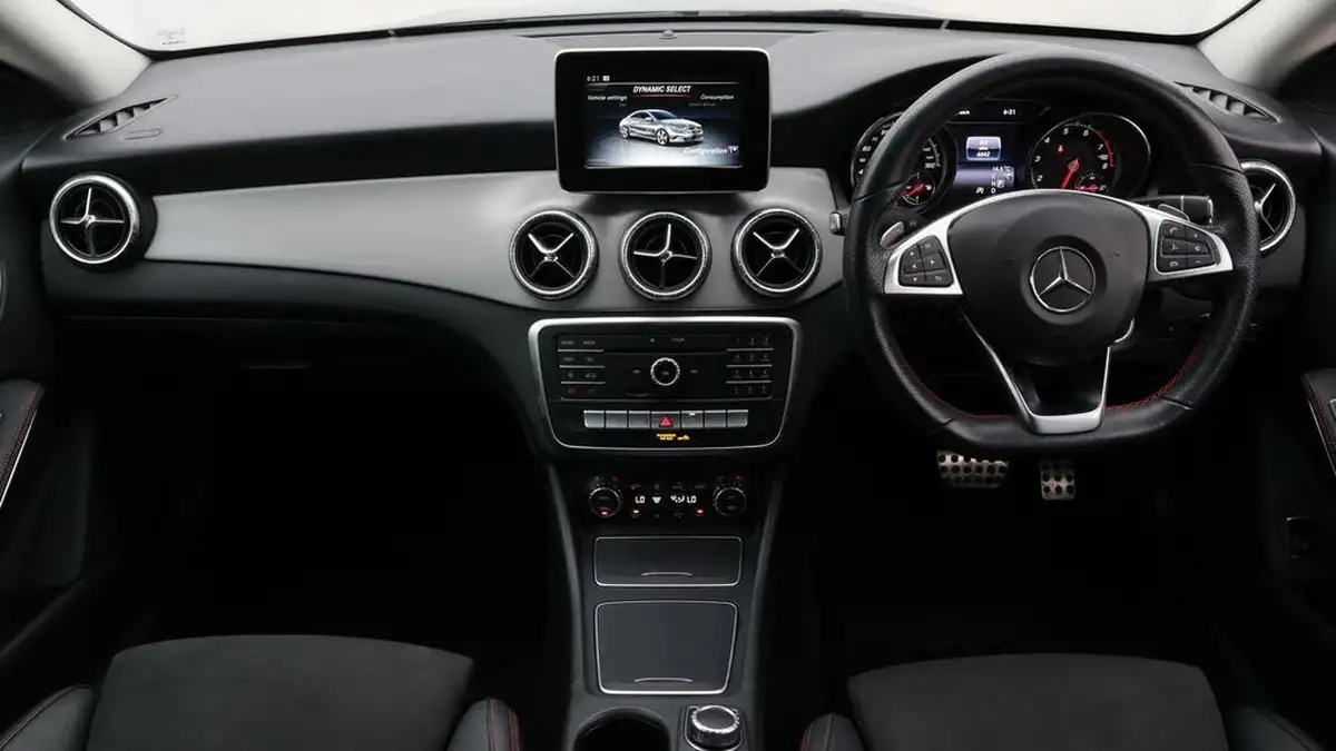 2019-mercedes-benz-cla-16-cla-200-amg-line-edition-coupe-4d-7g-dct-big-13
