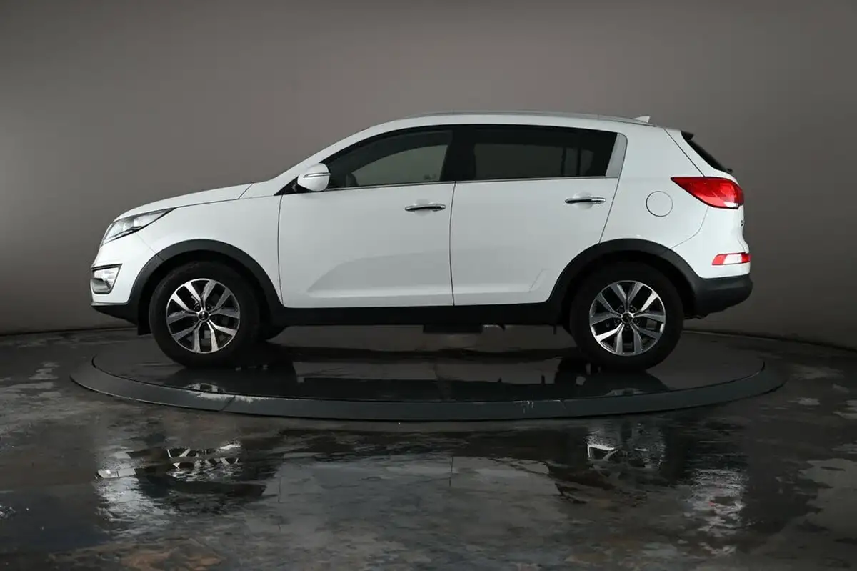 2014-kia-sportage-16-white-edition-big-14