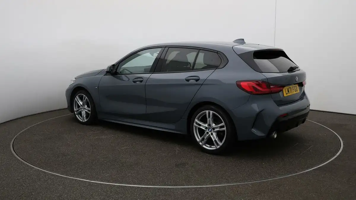 2021-bmw-1-series-15-118i-m-sport-lcp-dct-big-5