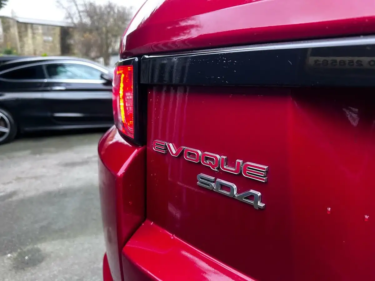 2012-land-rover-range-rover-evoque-22sd4-dynamic-big-8
