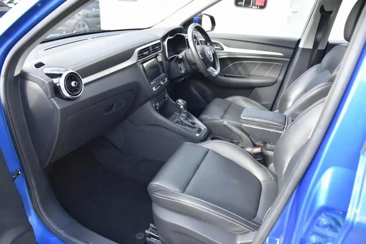 2020-mg-zs-suv-10t-gdi-exclusive-111ps-big-23