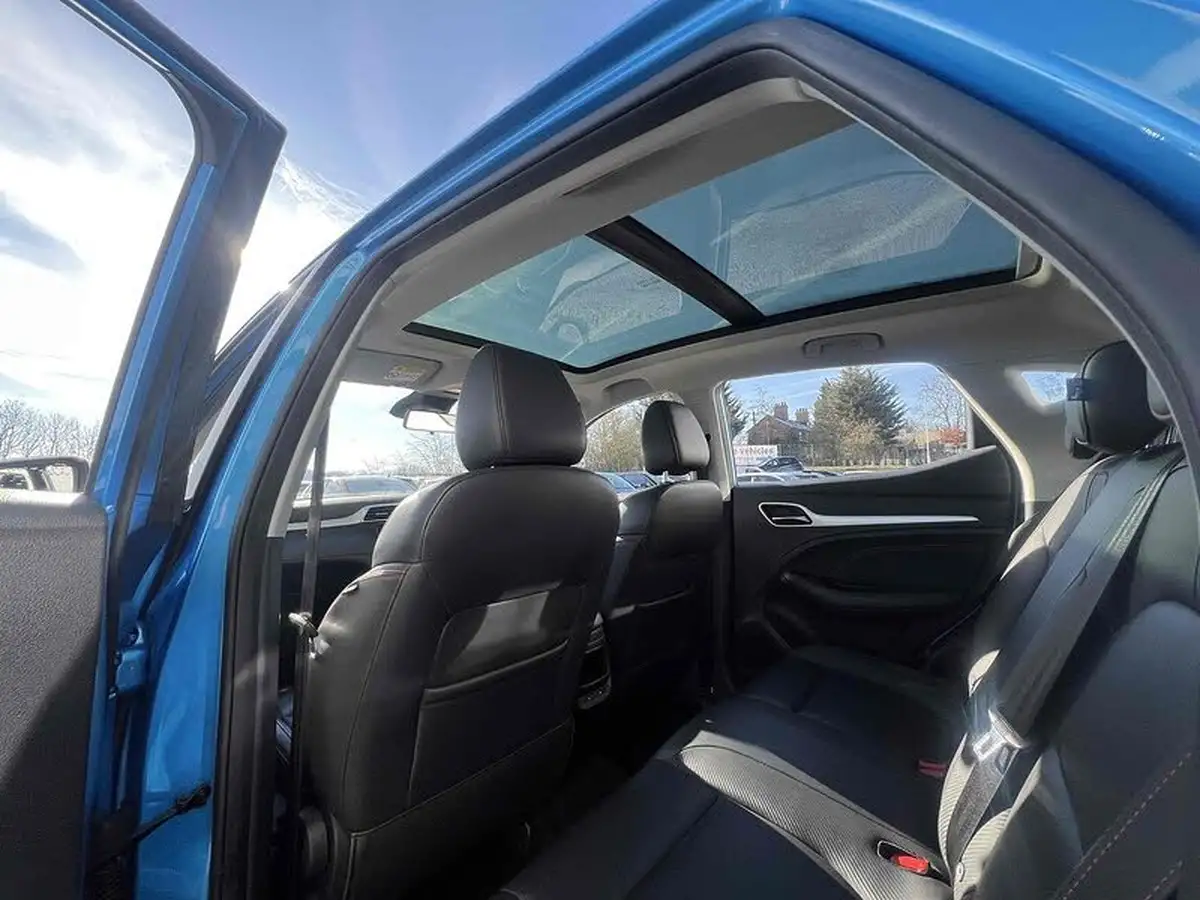 2021-mg-zs-suv-10t-gdi-exclusive-big-16